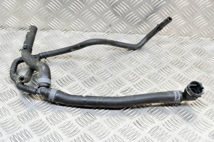 Furtun de lichid de răcire AUDI Q2 GA 2020 OEM: 5Q0122101HG 13548277