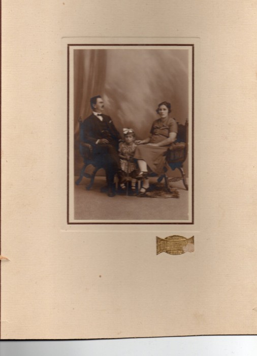 Fotografie interbelica romaneasca Campina Atelier Foto Olteanu
