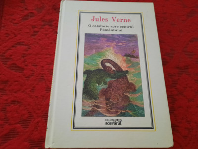 O calatorie spre centrul Pamantului. Colectia Adevarul Nr. 13 - Jules Verne foto