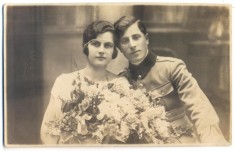 AD 1217 C. P. VECHE - OFITER CU SOTIA -STUDIO ,,ELISE NOVAC&amp;quot; GALATI foto