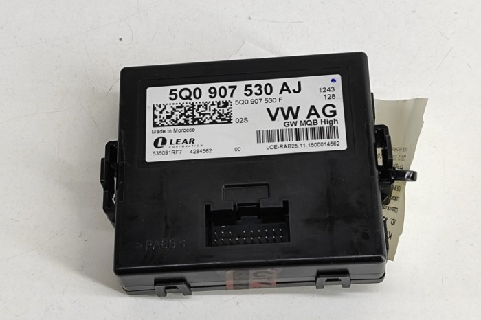 Unitate de control Gateway AUDI A3 8V1, 8VK 2016 OEM: 5Q0907530AJ,5Q0907530F | 27282466