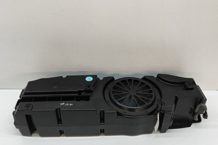 Subwoofer AUDI E-TRON GT 2022 OEM: 4J3035382 | 31655937