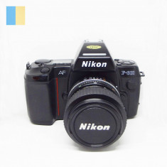 Nikon F-801 cu obiectiv Nikon Zoom-Nikkor 35-70mm f/3.3-4.5 foto