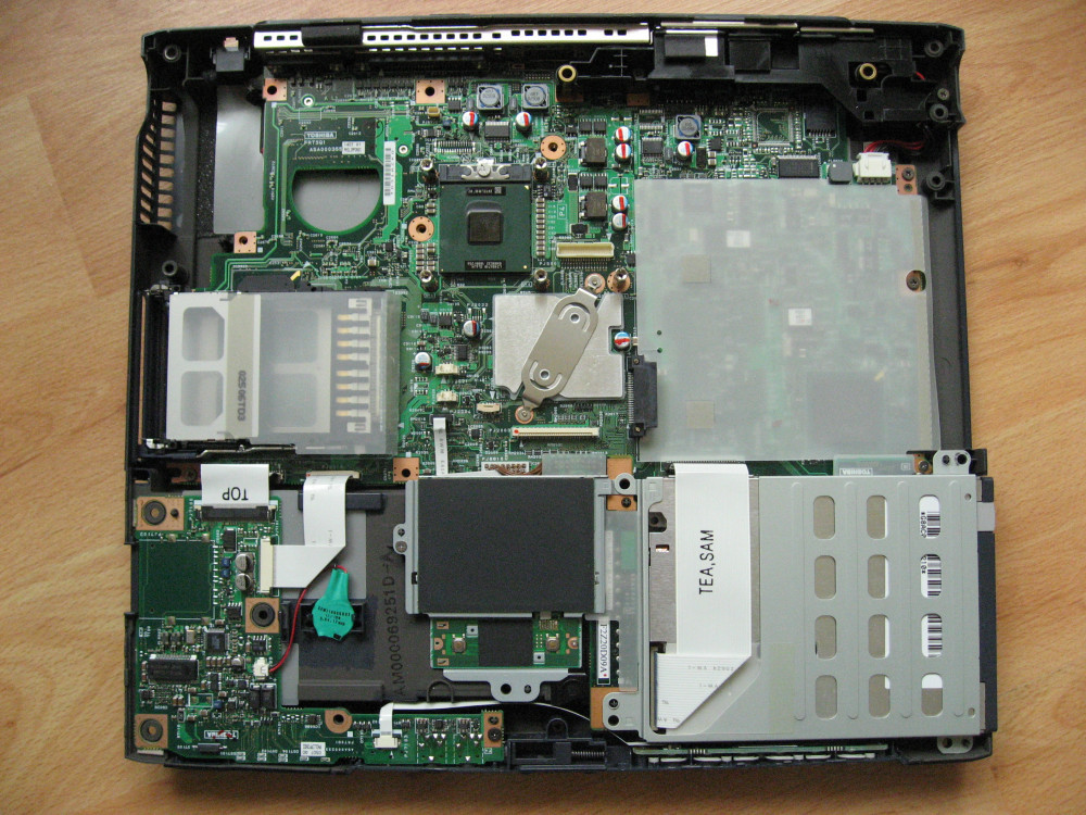 Placa de baza laptop Toshiba Satellite Pro 2100, PS210E-006P9-4D,  A5A000355, DDR, Contine procesor | Okazii.ro