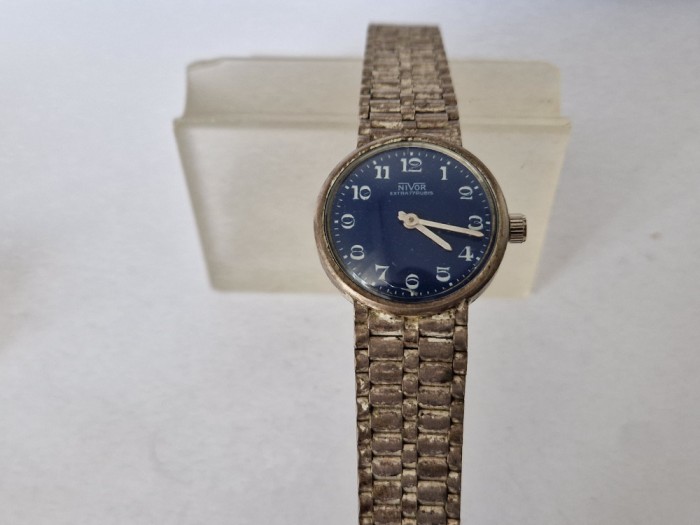 Ceas Mecanic de Dame -NIVOR - Carcasa si Bratara din Argint de 0.800-Vintage.