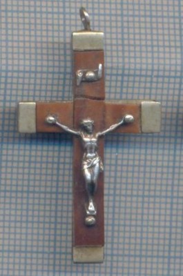 AZ 466 MEDALIE -MEDALION VECHI -TEMATICA RELIGIOASA - CRUCIFIX foto