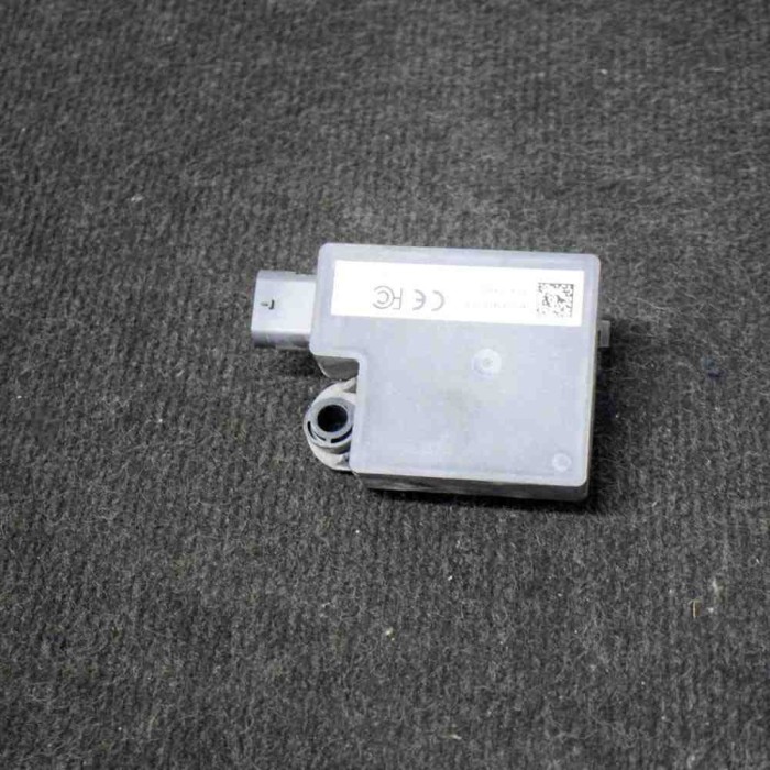 Alt modul de control TESLA MODEL 3 2019 OEM: 1097855-00-F 11243930