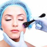 Aparat masaj facial dermaroller pentru regenerarea pielii, 540 ace din titan,