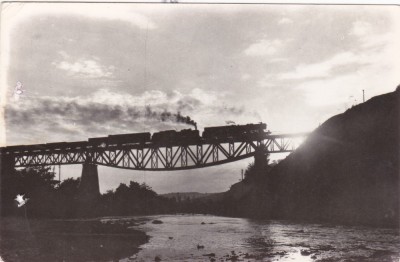 AMS - ILUSTRATA 1279, PE VALEA JIULUI, ANUL 1958, cu perforari foto