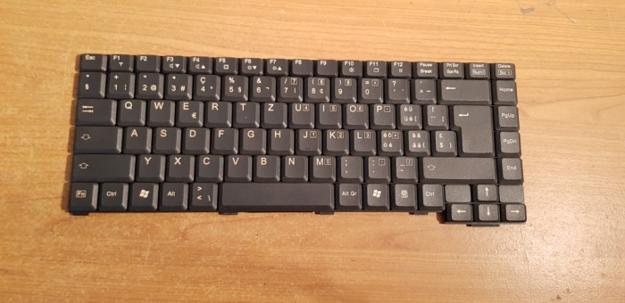Tastatura Laptop Fujitsu Siemens MP-026860003347 #55643