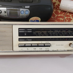 RADIO GRUNDIG RF-115 , FUNCTIONEAZA .