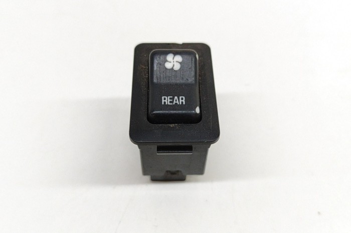 Comutator MITSUBISHI PAJERO II V3_W, V2_W, V4_W 1998 OEM: MR218466 25253346