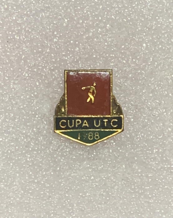 Insigna cupa UTC 1988