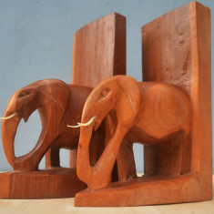 Suporti laterali pentru carti, vechi realizat in lemn de palisandru elefanti