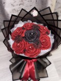 Buchet trandafiri de satin