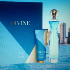 Set cadou damă - DIVINE - apă de parfum 50 ml și cremă de mâini parfumată 50 ml