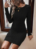 Cumpara ieftin Rochie mini stil pulover, model tricotat, cu maneci lungi, negru