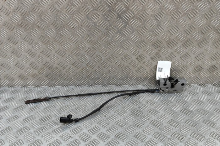 &Icirc;ncuietoare capota VW ID.3 E11 2022 OEM: 10C823531A,10C823509B 27874240
