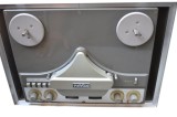 Magnetofon Revox model 636 G 36 cu amplificare si difuzor incorporat