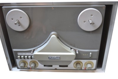 Magnetofon Revox model 636 G 36 cu amplificare si difuzor incorporat foto