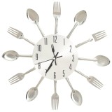 Ceas de perete model lingura/furculita argintiu 31 cm aluminiu