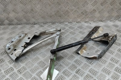 Balama capota dreapta față LAND ROVER RANGE ROVER VELAR L560 2018 OEM: J8A2-16C826-AB,J8A2-16801-AF,J8A2-16151-AC 28821684 foto