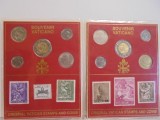 VATICAN - 2 PLACHETE CU CATE 5 MONEDE DIFERITE CU PAPA PAUL AL II LEA , ANI DIFERITI SI DOUA SERII DE TIMBRE, FATA- VERSO, DIFERITE - STEMA STATULUII