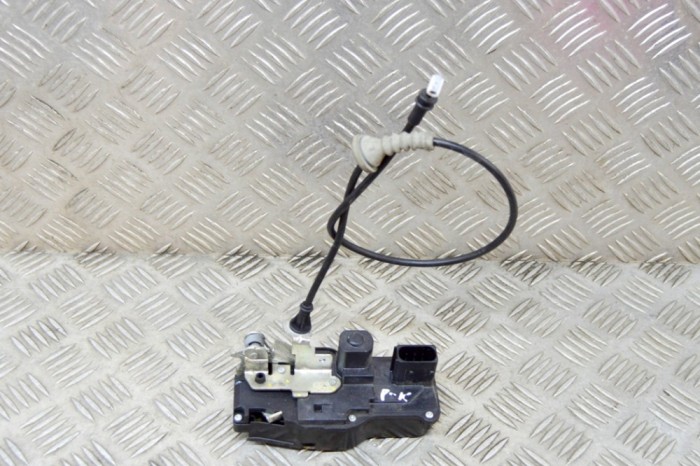 &Icirc;ncuietoare ușă st&acirc;nga față TESLA MODEL S 2014 OEM: 6008913-00-B 17332472