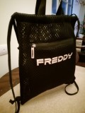 Rucsac cu plasa tip "Mesh Drawstring Backpack" pentru aerisirea echipamentului de la brandul italian Freddy