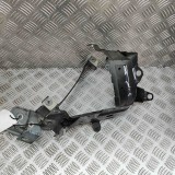 Suport aripa dreapta față AUDI Q7 4M 2020 OEM: 4M0821168A,4M0821432,4M0821132E 31968365
