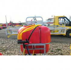 Erbicidator agricol bazin 400 l , lance 12 m