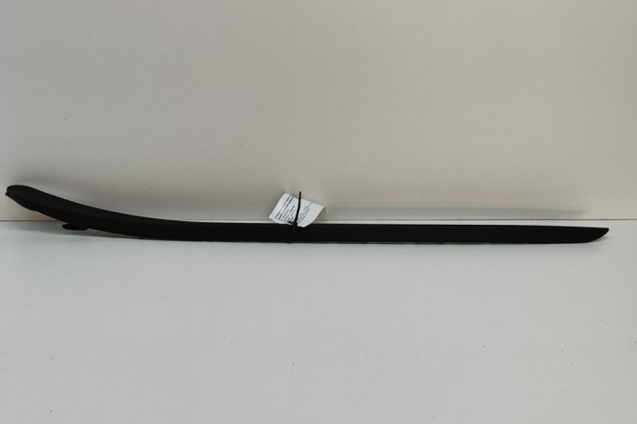 Ornament vertical parbriz st&acirc;nga BMW X1 F48 2021 OEM: 7350609 | 23875010