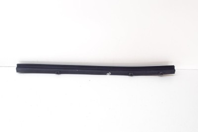 Chedar geam ușă dreapta spate TESLA MODEL S 2017 OEM: 1038407-00-A 14340810 foto