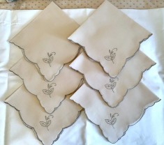 Set 6 Servete de masa Vintage din bumbac cu margine valurita si broderie manuala