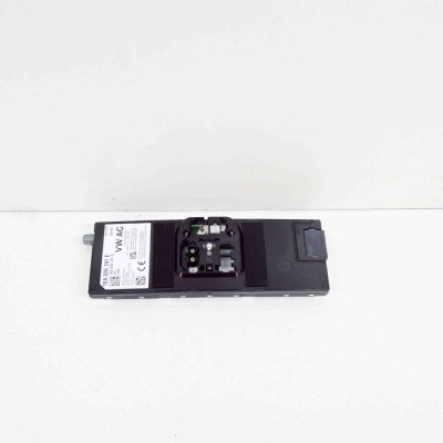 Amplificator de antena VW ID.3 E11 2022 OEM: 1EA035741E,1EA035741D foto