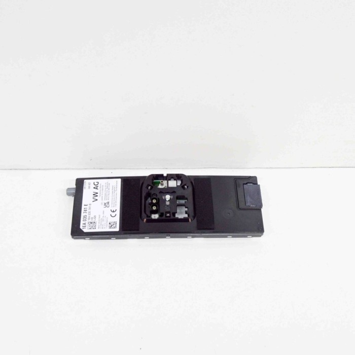 Amplificator de antena VW ID.3 E11 2022 OEM: 1EA035741E,1EA035741D