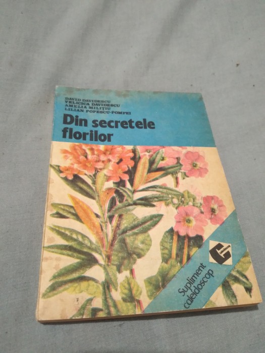 DIN SECRETELE FLORILOR DAVID DAVIDESCU