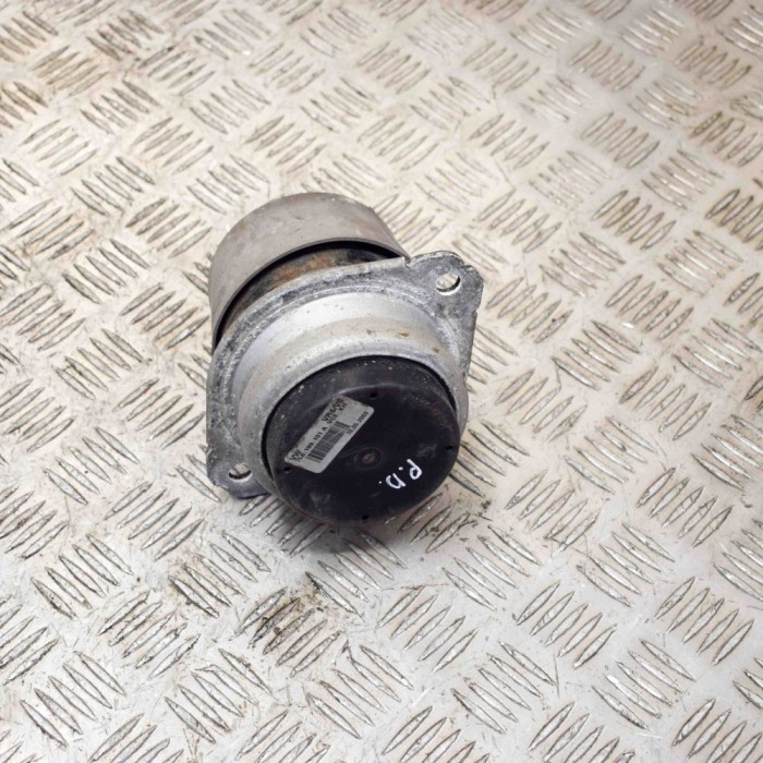 Suport motor dreapta VW TOUAREG 7LA, 7L6, 7L7 2004 OEM: 7L6199131A 14261824