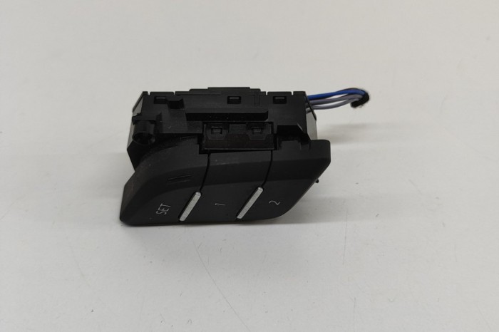 Buton de control scaun dreapta AUDI Q8 4MN 2021 OEM: 4M0959770A | 28799672