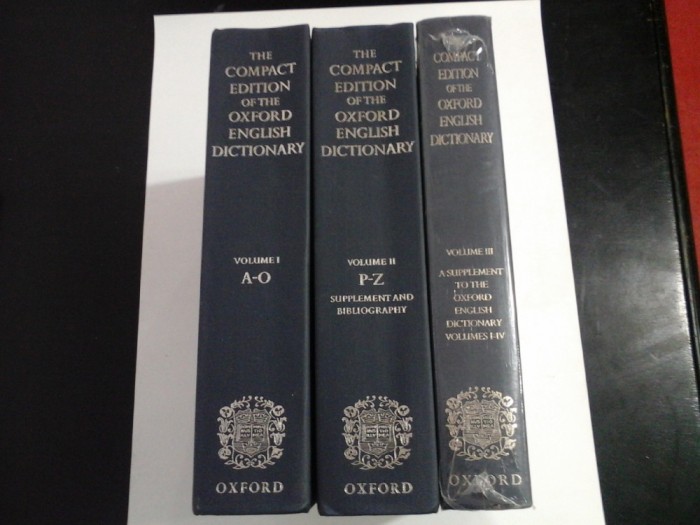 THE COMPACT EDITION OF THE OXFORD ENGLISH DICTIONARY - 3 vol.(reproduced micrographically)