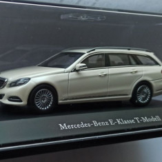 Macheta Mercedes Benz E Class T-Model S212 Break 2013 alb - Kyosho 1/43