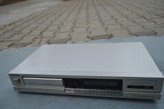 CD Player Technics SL P 110 foto