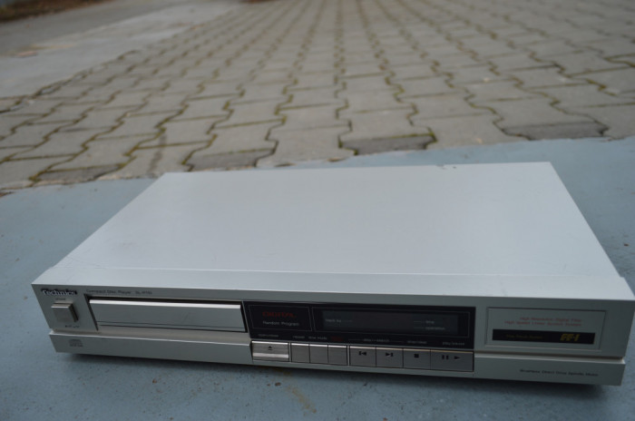 CD Player Technics SL P 110