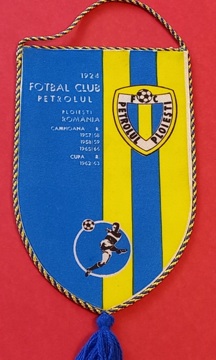 Fanion Fotbal - FC PETROLUL PLOIESTI (anii`80)