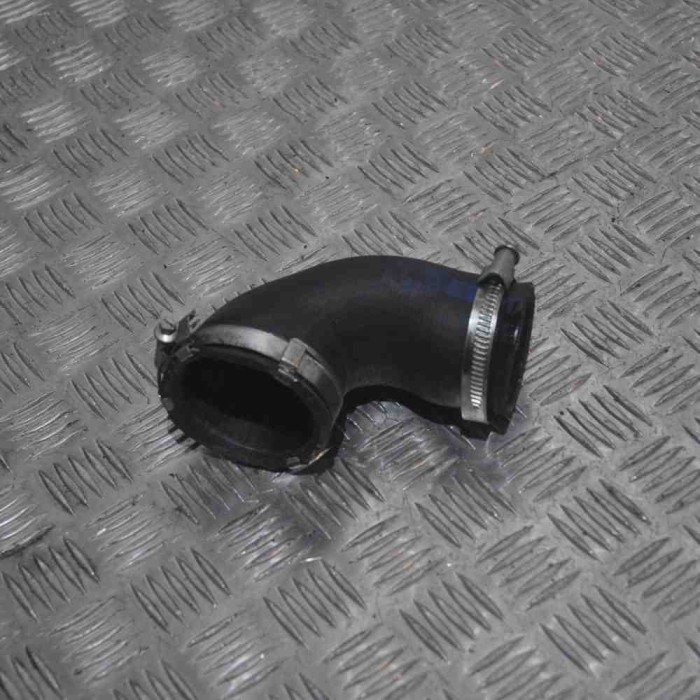 Furtun VW PASSAT B7 362 2012 OEM: 1K0145762JC,3AA145762B,1K0145838L