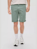 Cumpara ieftin Pantaloni scurti John cu croiala Regular fit, verde deschis, QS By S.Oliver