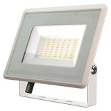 Cumpara ieftin Proiector LED V-tac, 50W, 4300 lm, lumina calda, 6500K, IP65, alb