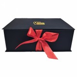Cutie cadou neagra panglica rosie