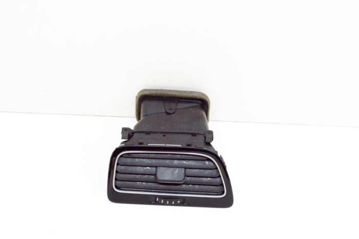 Gura de ventilație planșa de bord VW GOLF VII 5G1, BQ1, BE1, BE2 2017 OEM: 5G2819703R,5G2819709B,5G2819247B 13282450