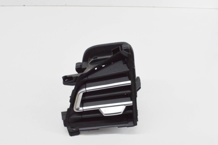 Gura de ventilație planșa de bord AUDI Q4 Sportback F4N 2022 OEM: 89B820902,89B820902A 20201871